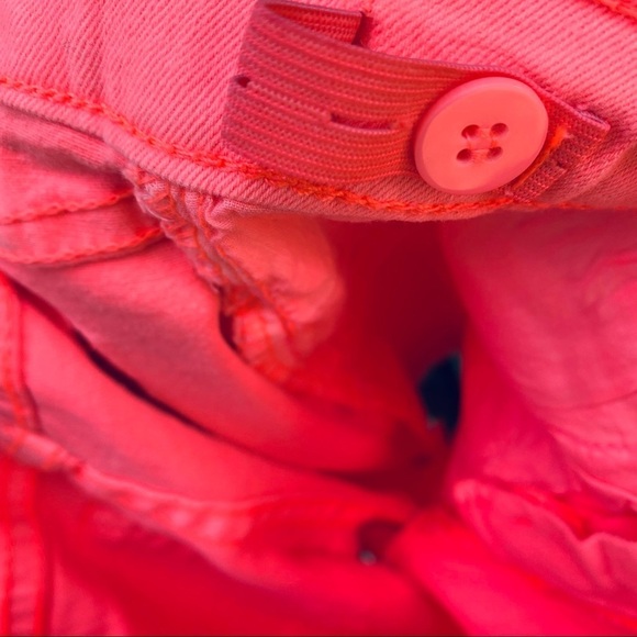 Vigoss The Thompson Bermuda Shorts - Picture 15 of 15